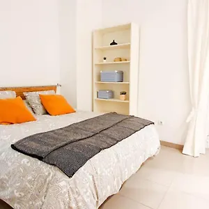 https://apartamento-suite-next-to-catedral-opcion-garaje.es-andalucia.com